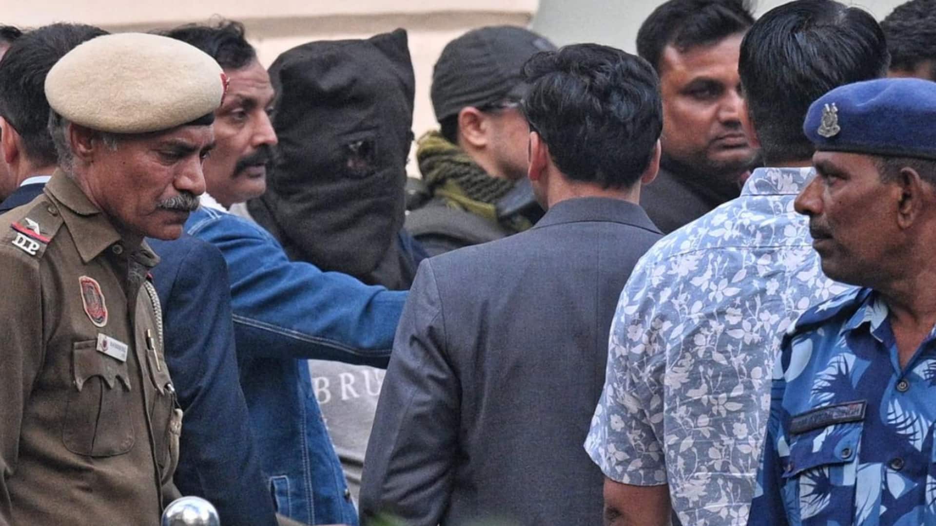 Delhi blast probe: ₹18L found in room 22 at Al-Falah