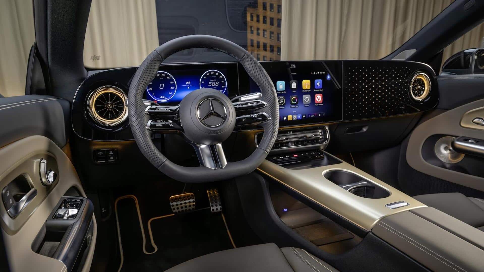 Mercedes-Benz previews 2nd-generation GLB with triple-screen layout