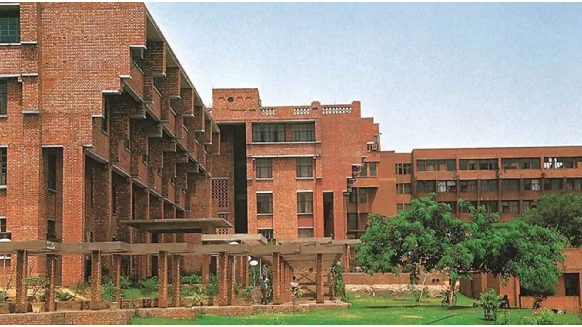 10 JNU students accuse professor of harassment