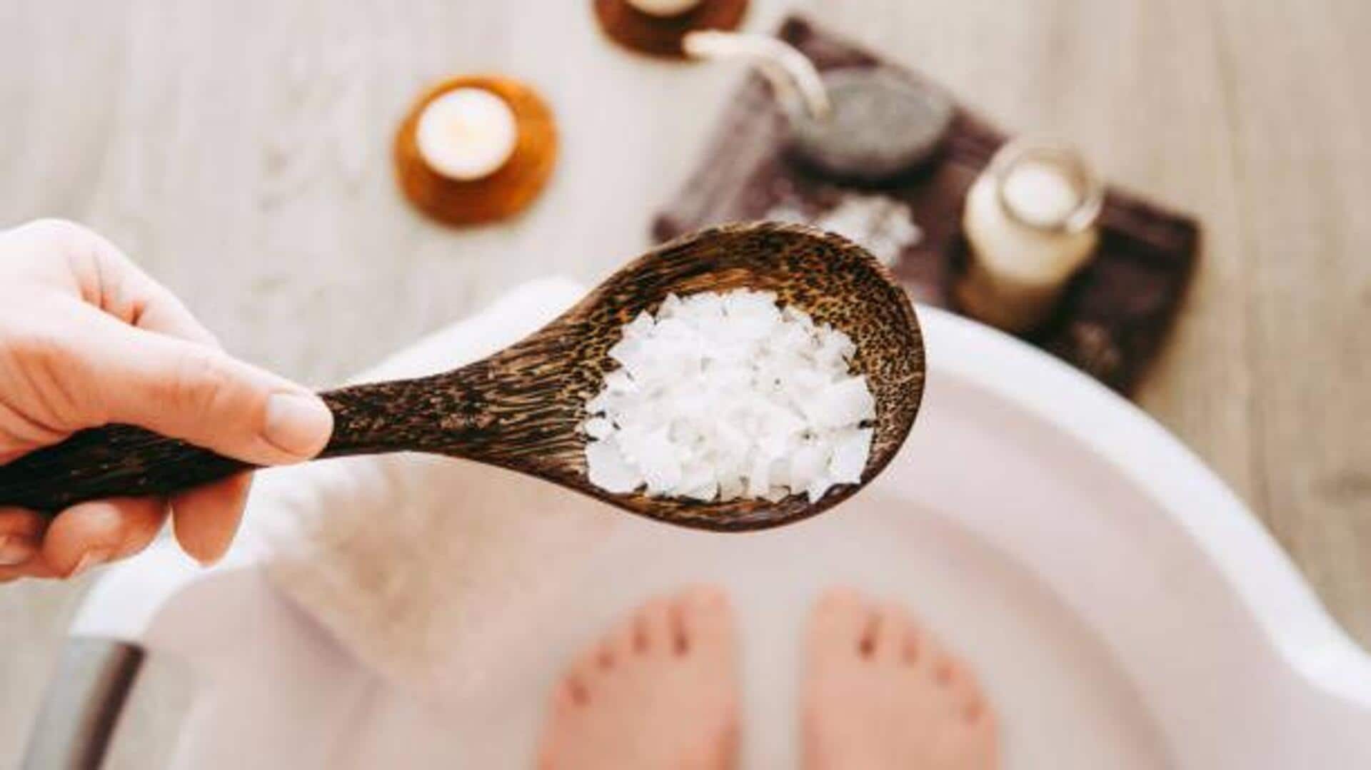How to do a foot soak at home How to do a foot soak at home