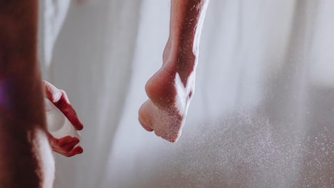 Keep your feet fresh naturally with these powders