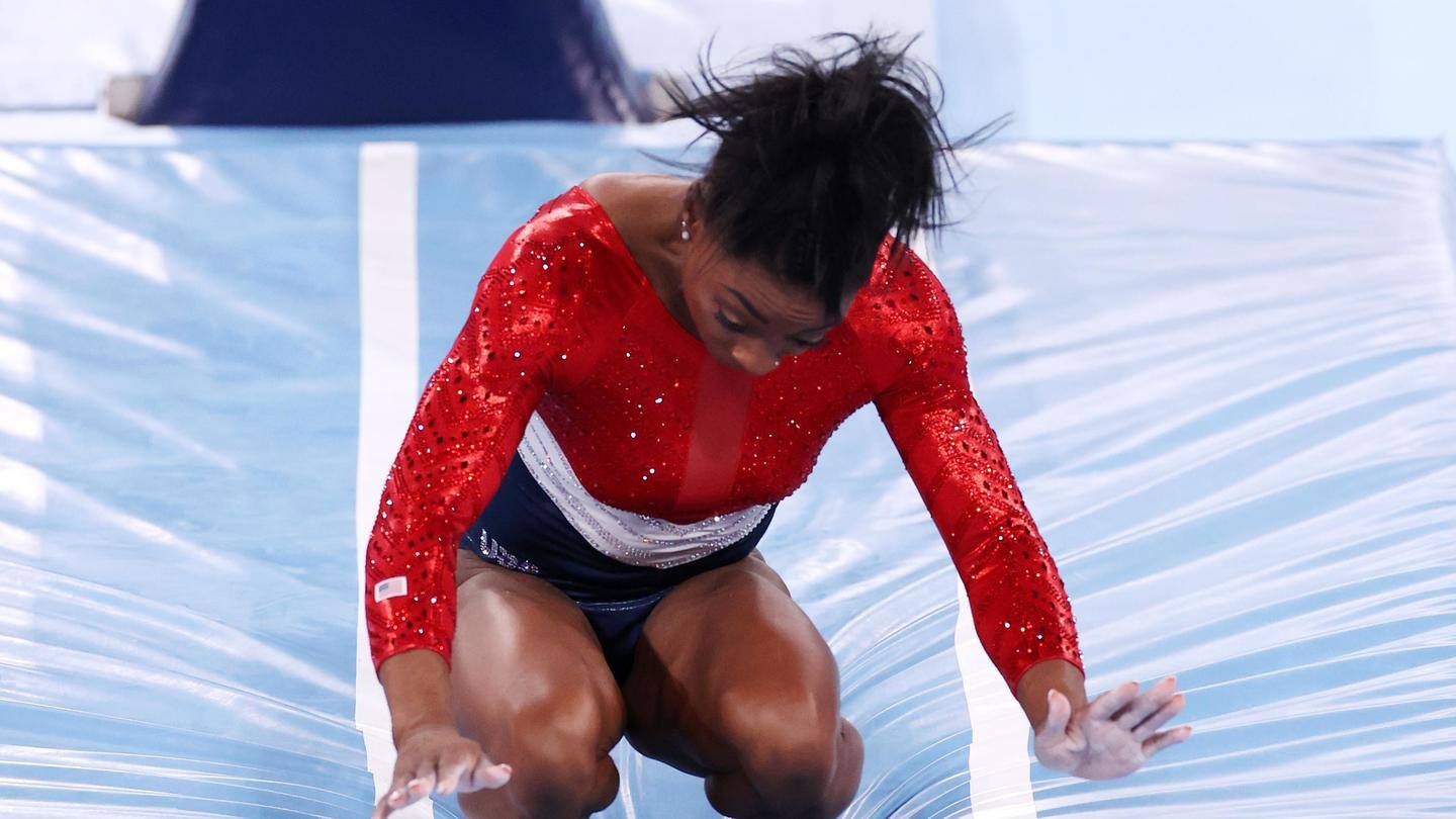 Simone Biles pulls out of the gymnastics women's team final Simone Biles pulls out of the gymnastics women's team final