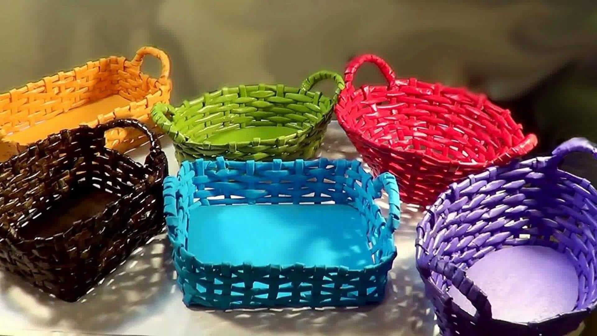 How to make vibrant baskets using old papers How to make vibrant baskets using old papers