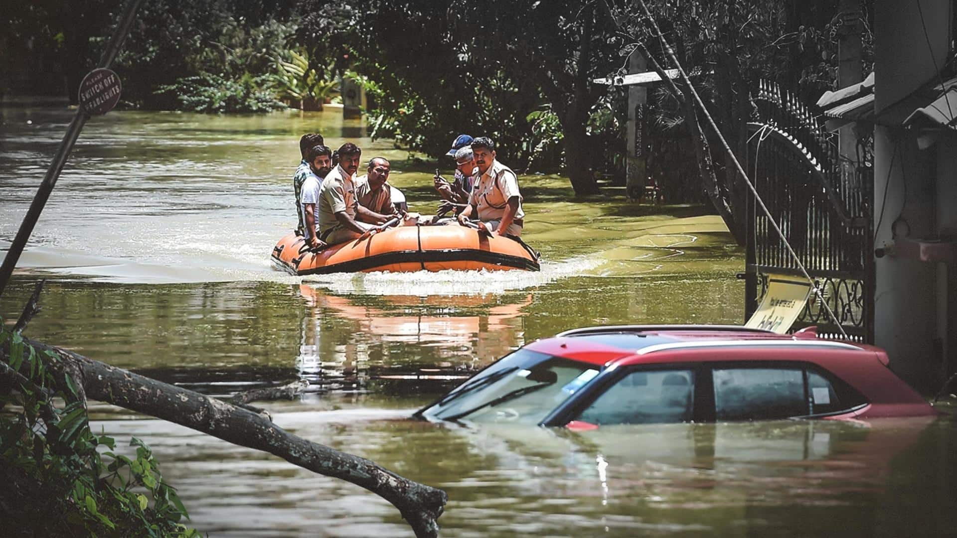 Bengaluru: Heavy rains flood underpass, submerge cars; authorities on alert
