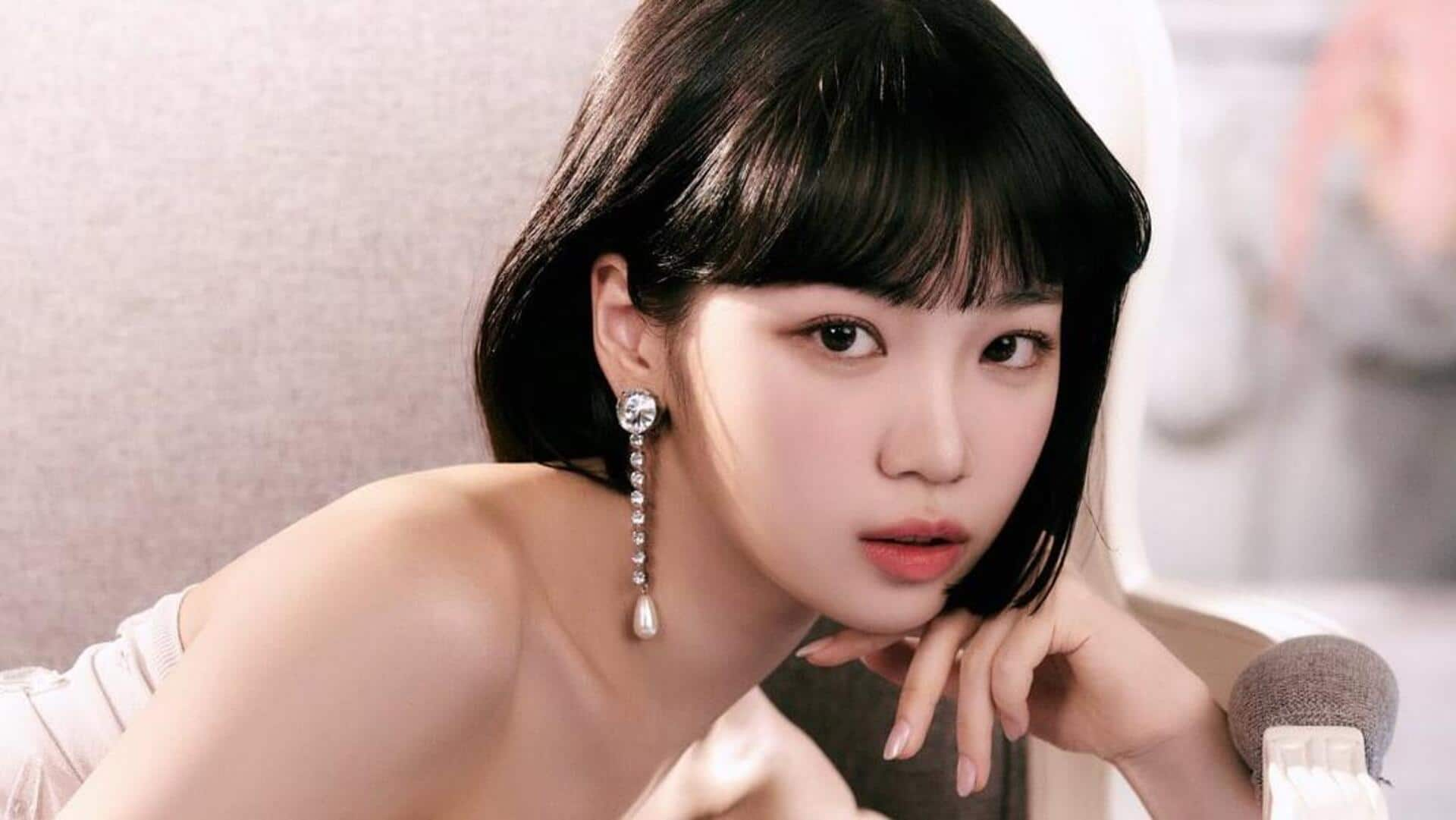 Chaewon lesserafim. Ким Чэвон le sserafim. Le Serafim Chae won. Kim Chaewon 2022.