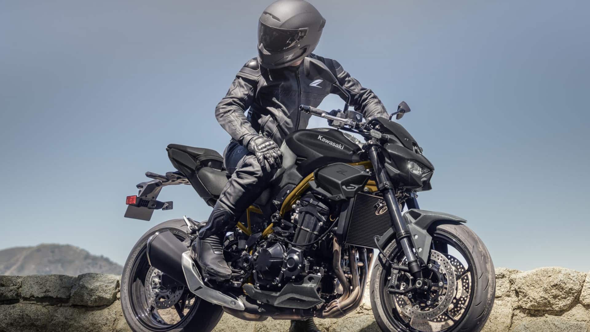 2026 Kawasaki Z900 launched at ₹10L: Check top features 2026 Kawasaki Z900 launched at ₹10L: Check top features