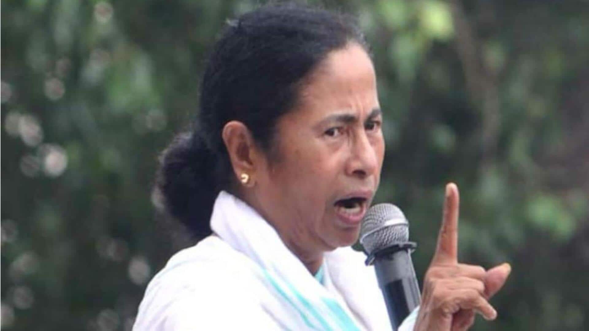 Delhi Police called Bengali 'Bangladeshi' language? Mamata slams Centre Delhi Police called Bengali 'Bangladeshi' language? Mamata slams Centre