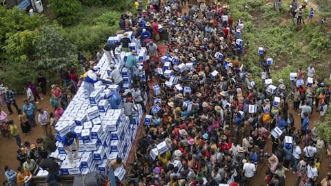 Thailand imposes curfew as border clashes with Cambodia intensify