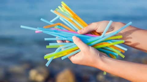 This is how fast biodegradable straws break down in ocean