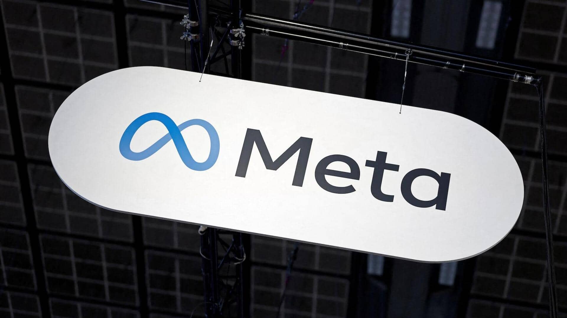 Layoffs loom as Meta plans 30% budget cuts for metaverse