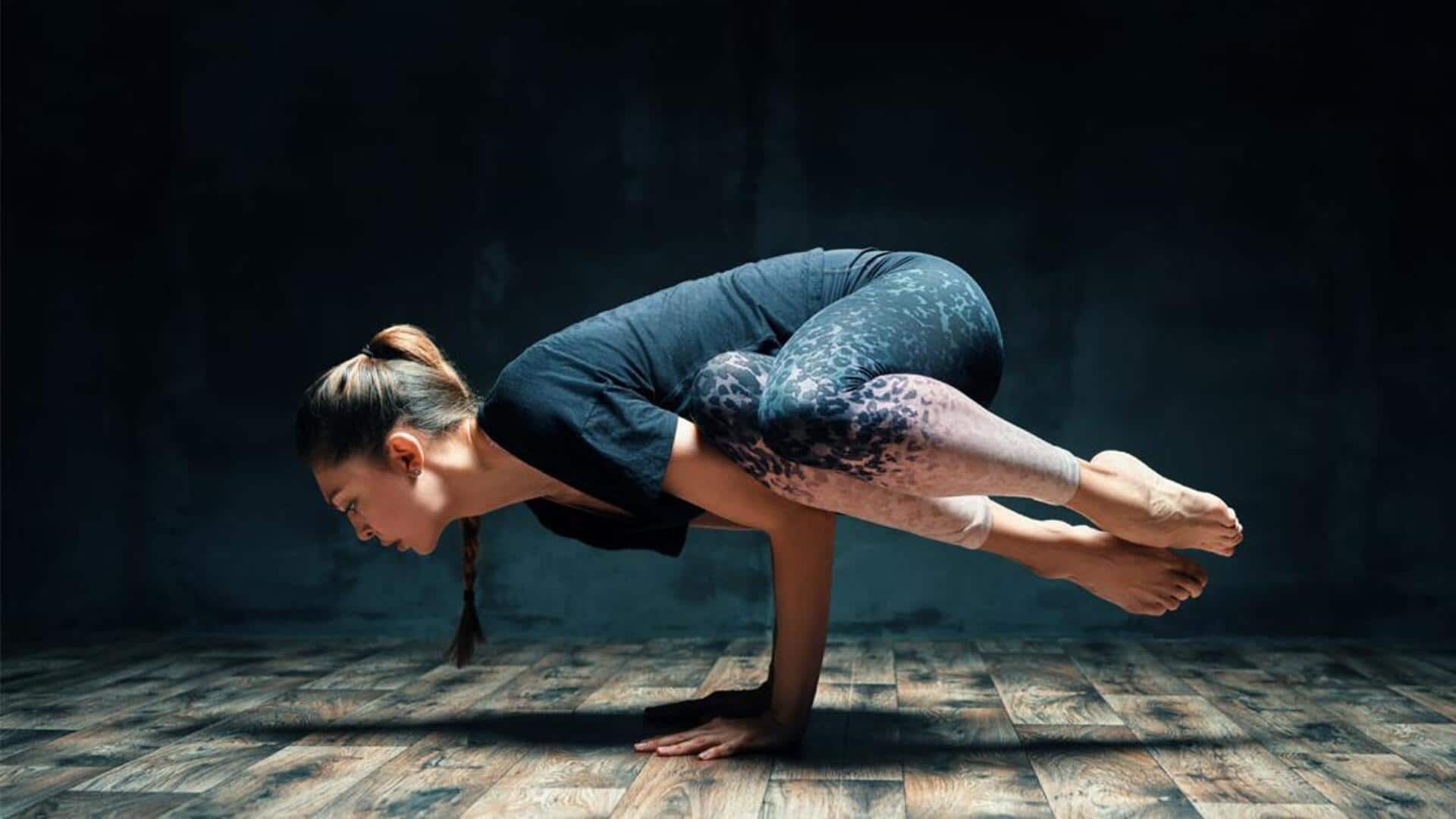 Crane yoga pose: Concept + how to do