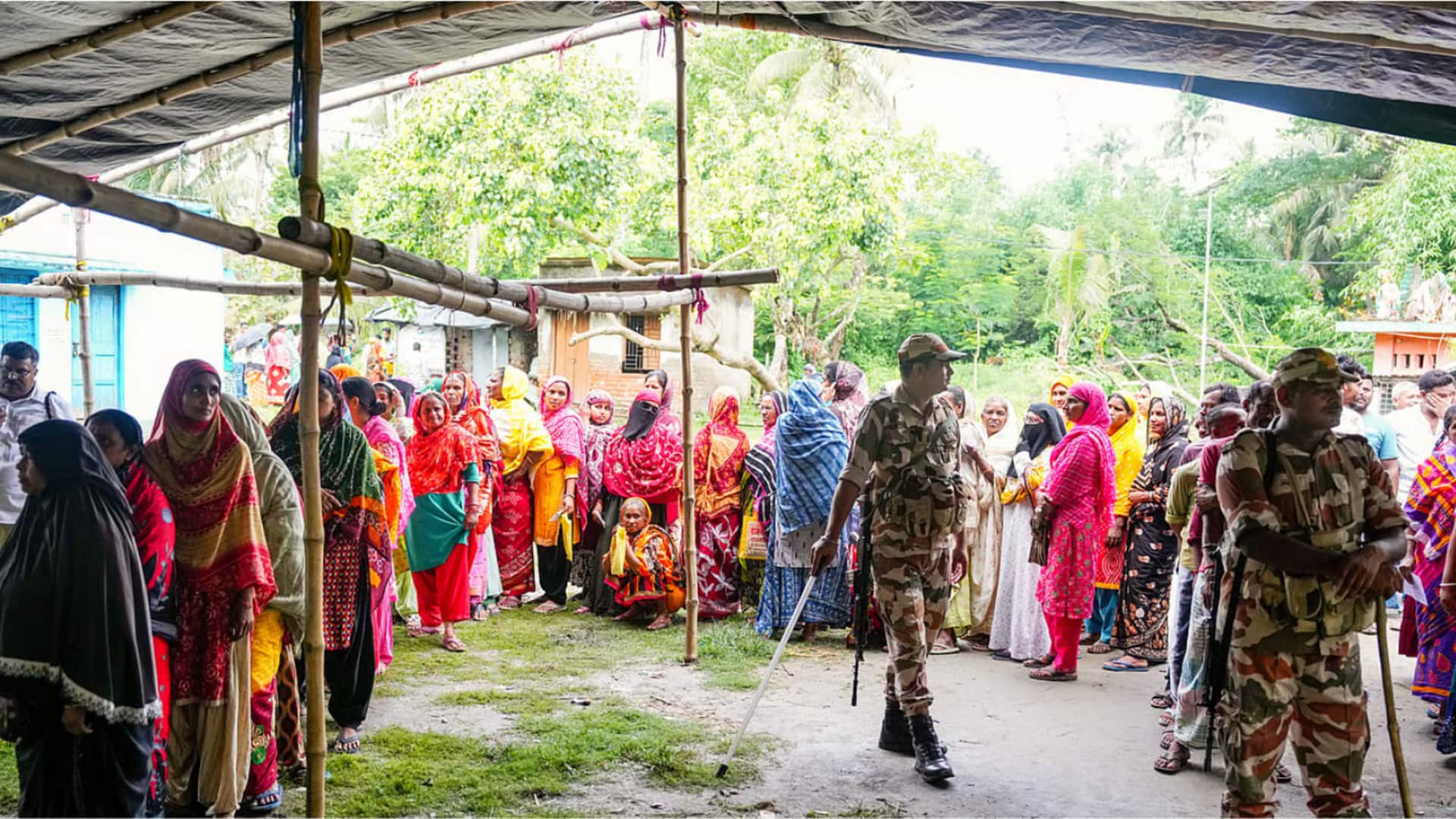 Bengal: TMC, BJP supporters clash in Falta amid repolling