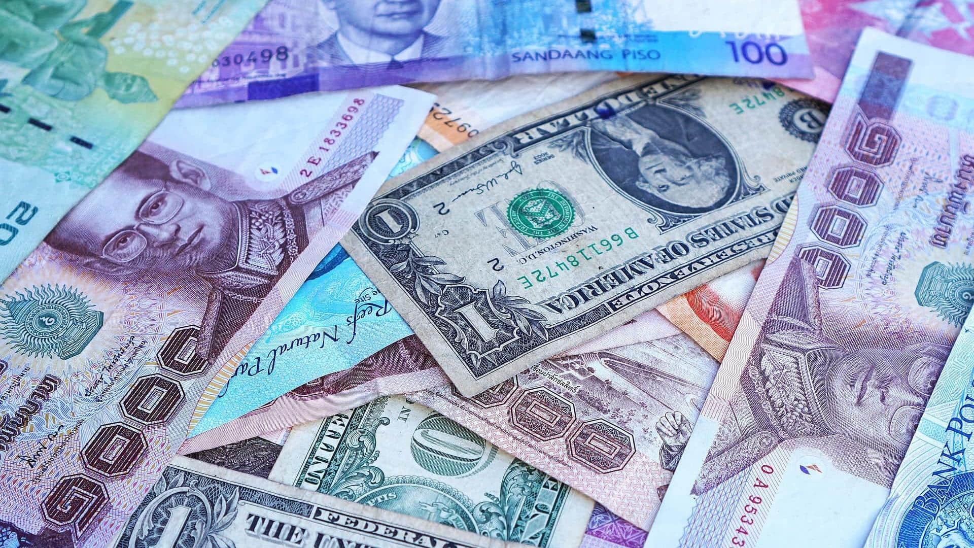India's forex reserves hit a 2-week low of $695B