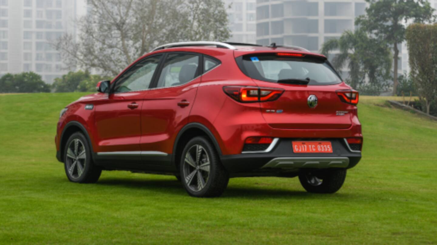 It sports indicator-mounted ORVMs and alloy wheels It sports indicator-mounted ORVMs and alloy wheels
