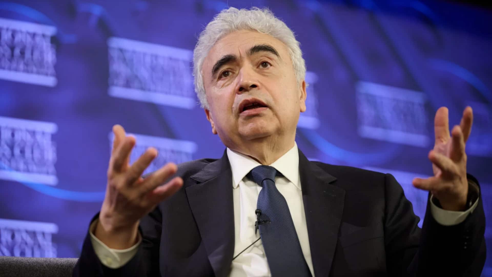 Hormuz closure could push oil markets into 'red zone': IEA