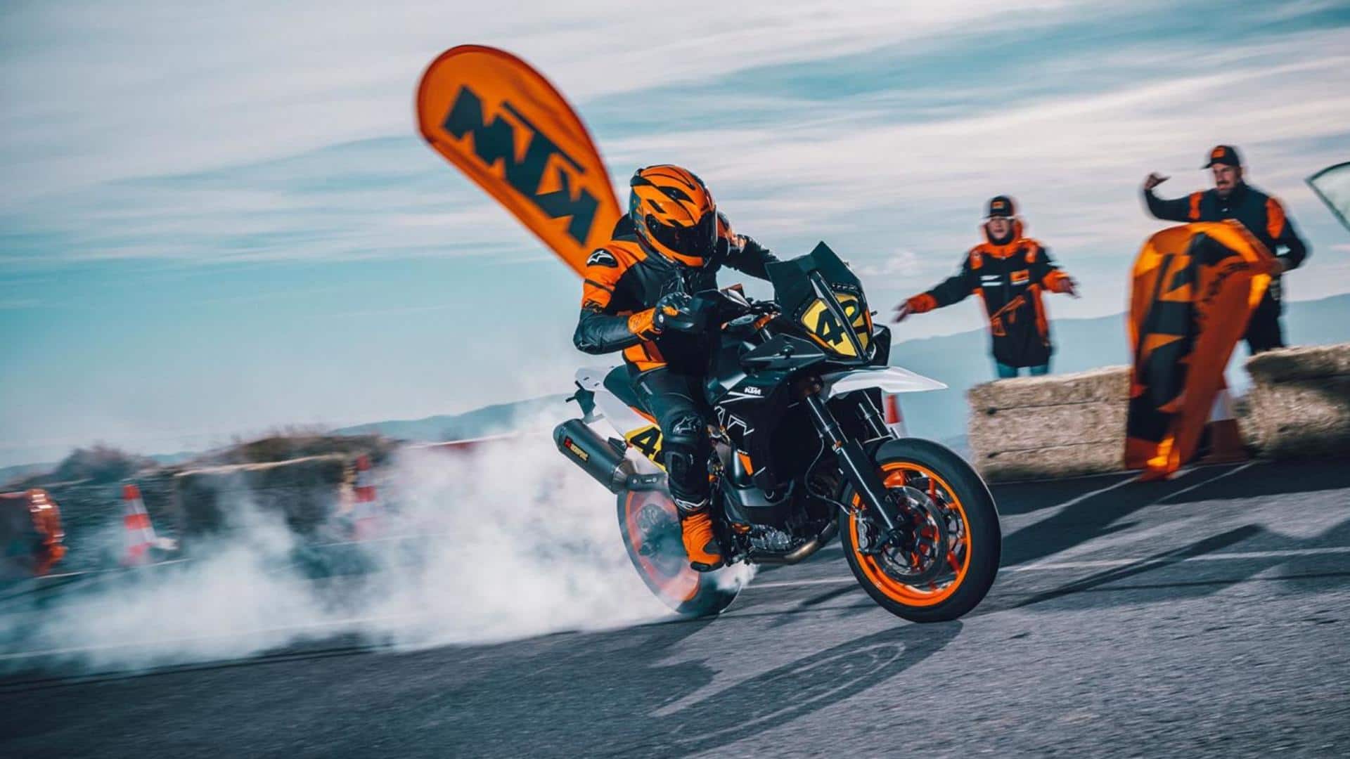 Street-focused KTM 890 SMT arrives in style: Check top features