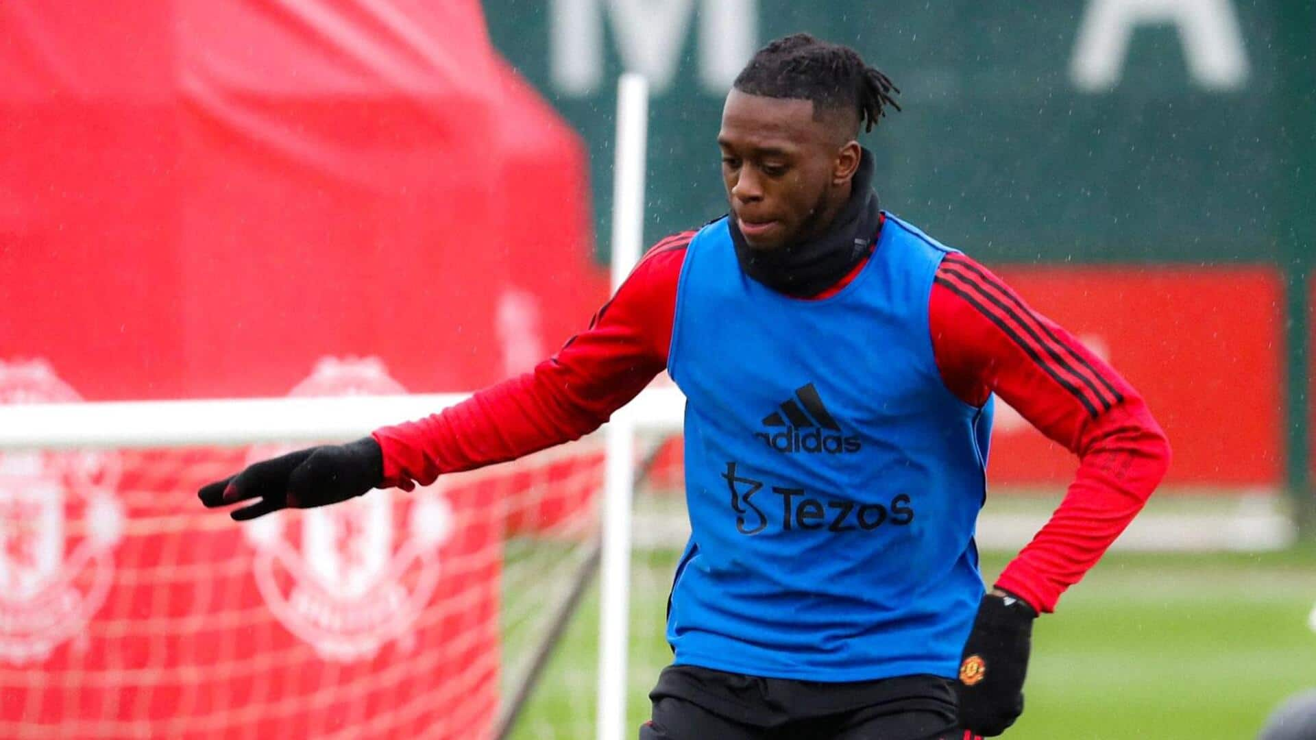 West Ham United sign Manchester United's Aaron Wan-Bissaka for £15m