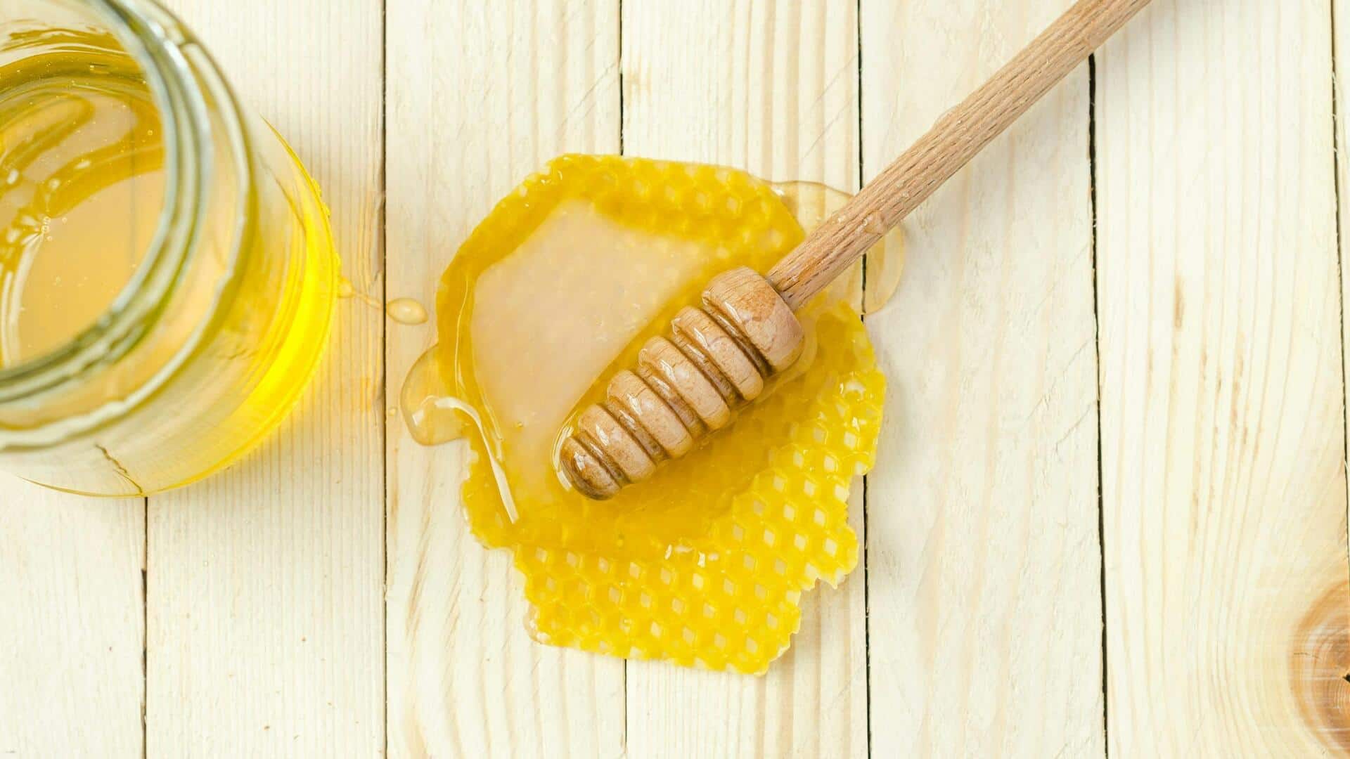 How to use honey in your skincare routine