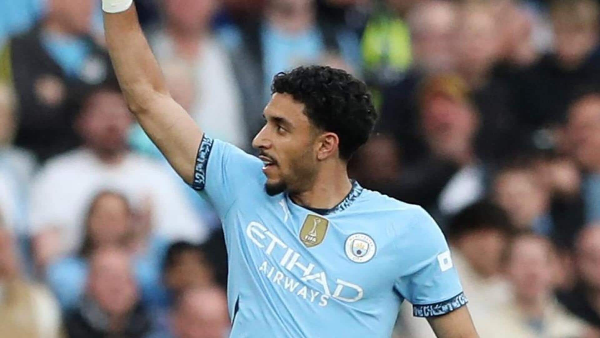 Emiliano Martinez and Omar Marmoush bag these Premier League awards Emiliano Martinez and Omar Marmoush bag these Premier League awards