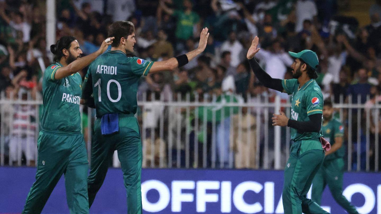 Notable feats for the Pakistan bowlers Notable feats for the Pakistan bowlers