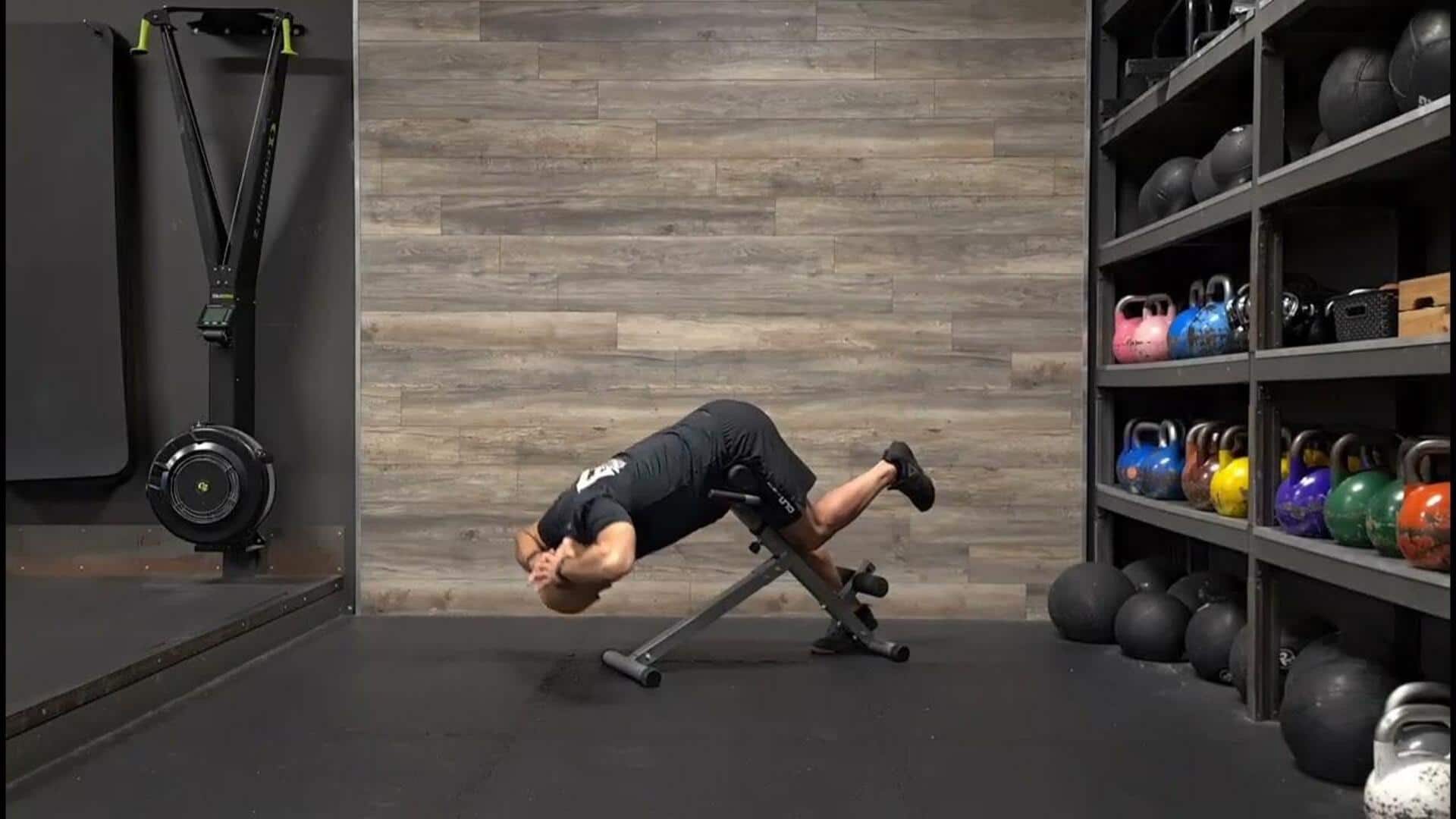 Single-leg Roman chair: Know about this core-strengthening exercise