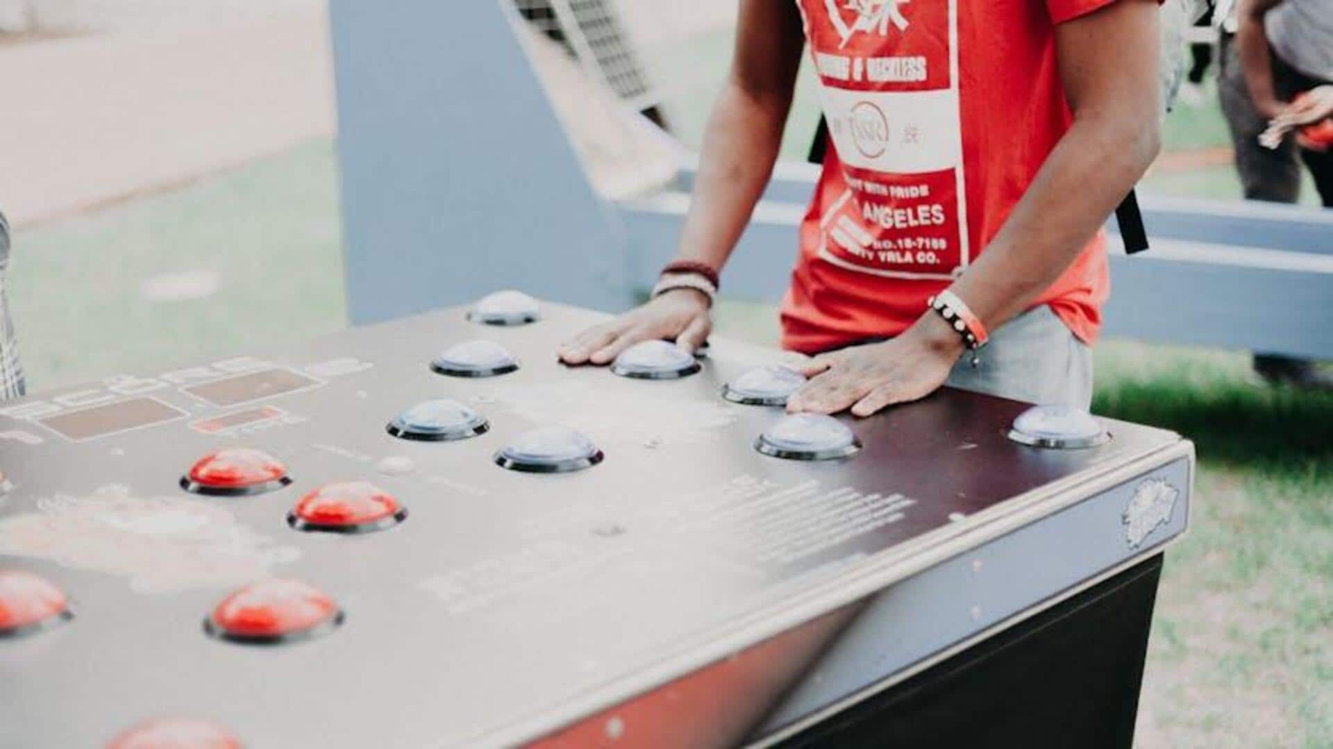 How to host a fun arcade-theme party