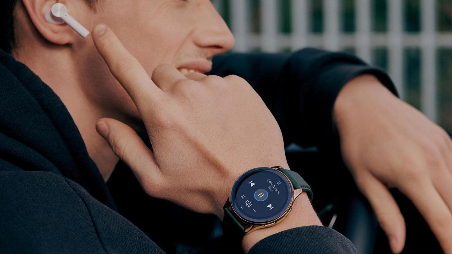 It supports SpO2 and heart rate monitoring It supports SpO2 and heart rate monitoring
