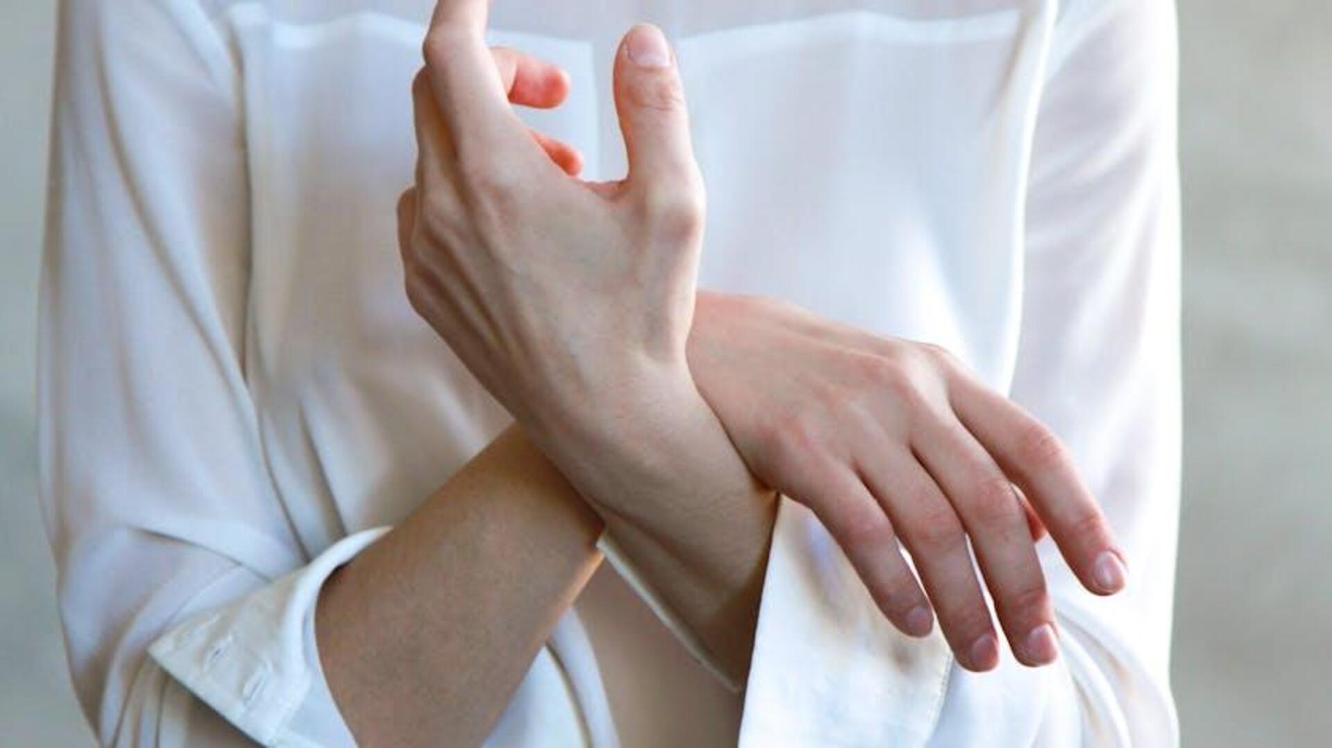 Stiff wrists? These exercises may help Stiff wrists? These exercises may help