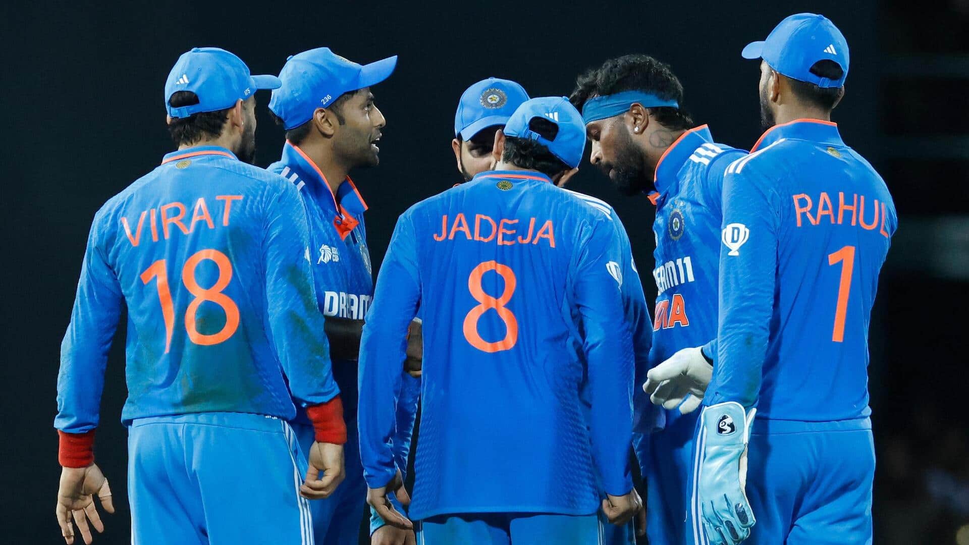 India snap SL's 13-match winning streak, reach Asia Cup final