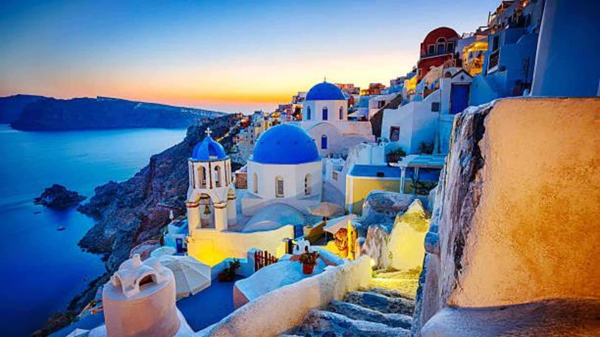 Things to do and see in Santorini