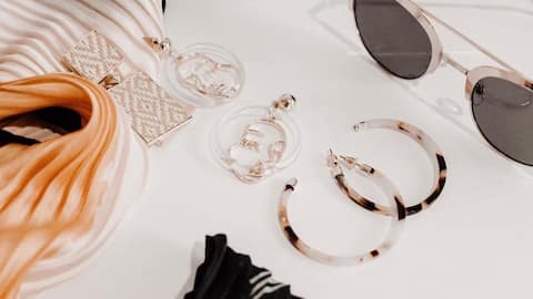 These minimalist accessories are style game-changers 