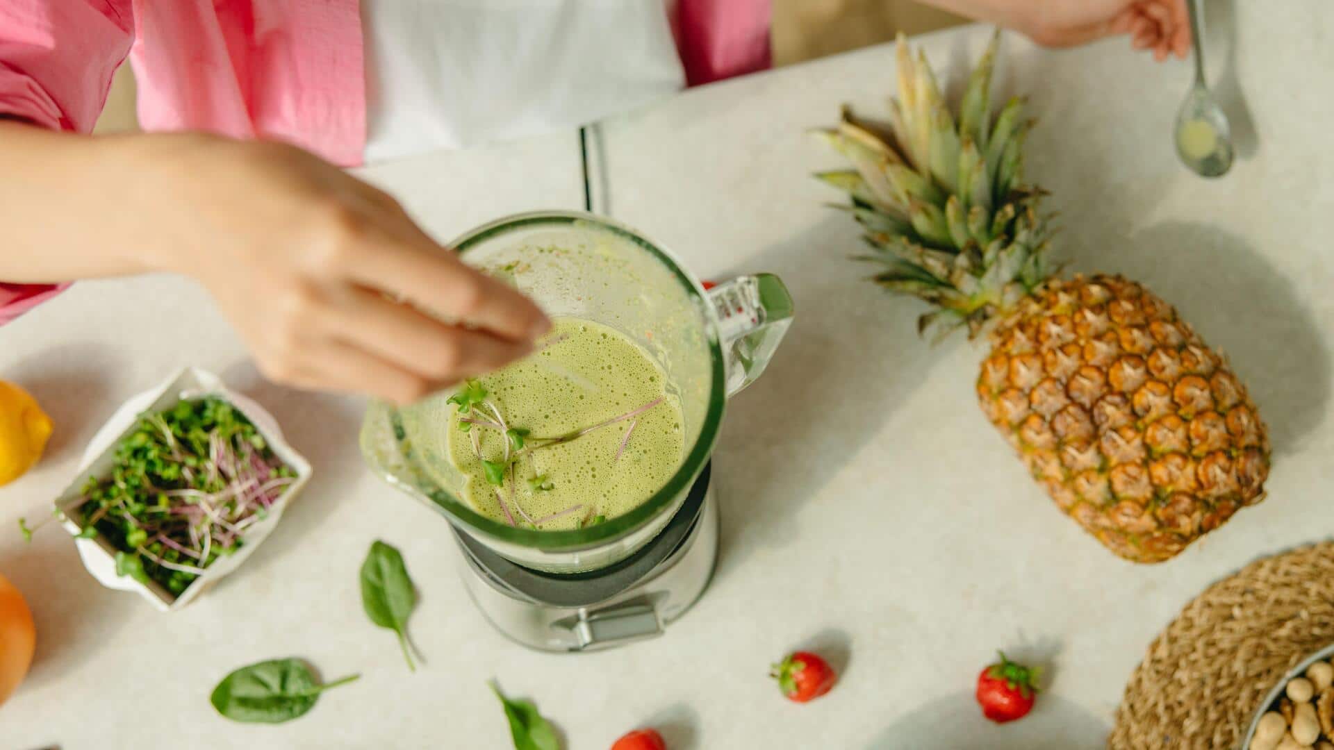 Turn your next get-together into a fun smoothie bar