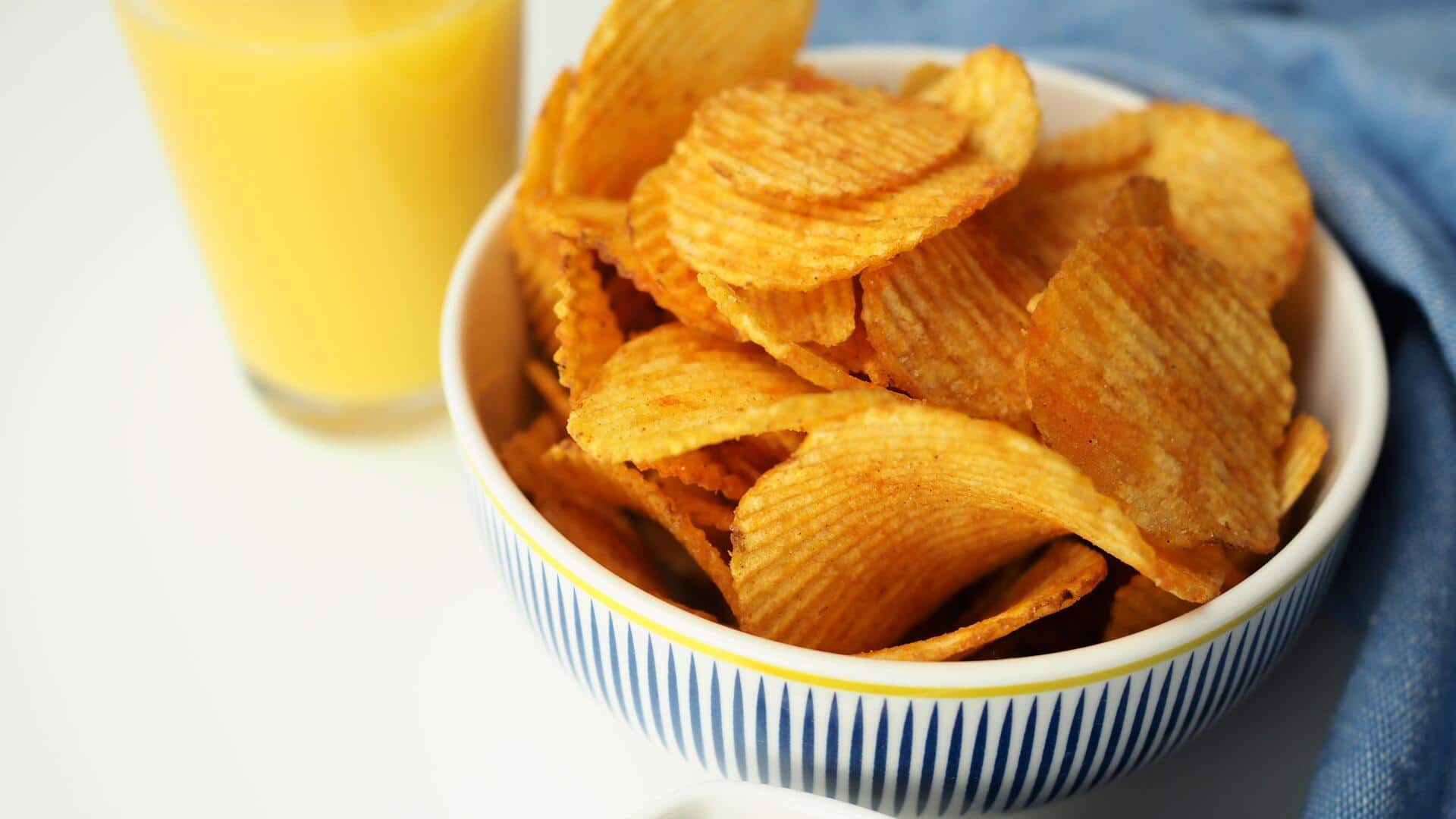Swap potato crisps with crunchy seaweed chips