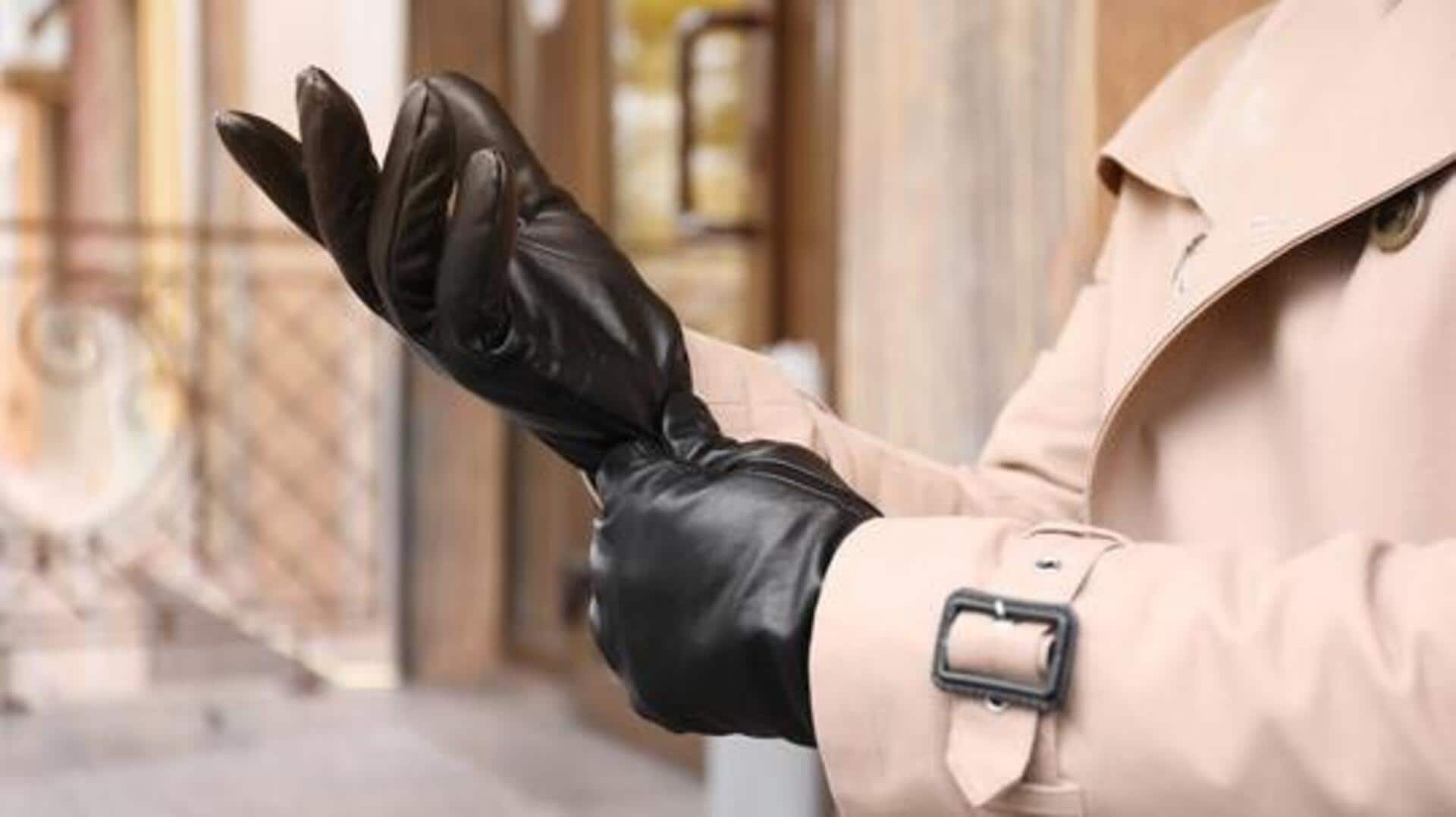 These styles go well with leather gloves 