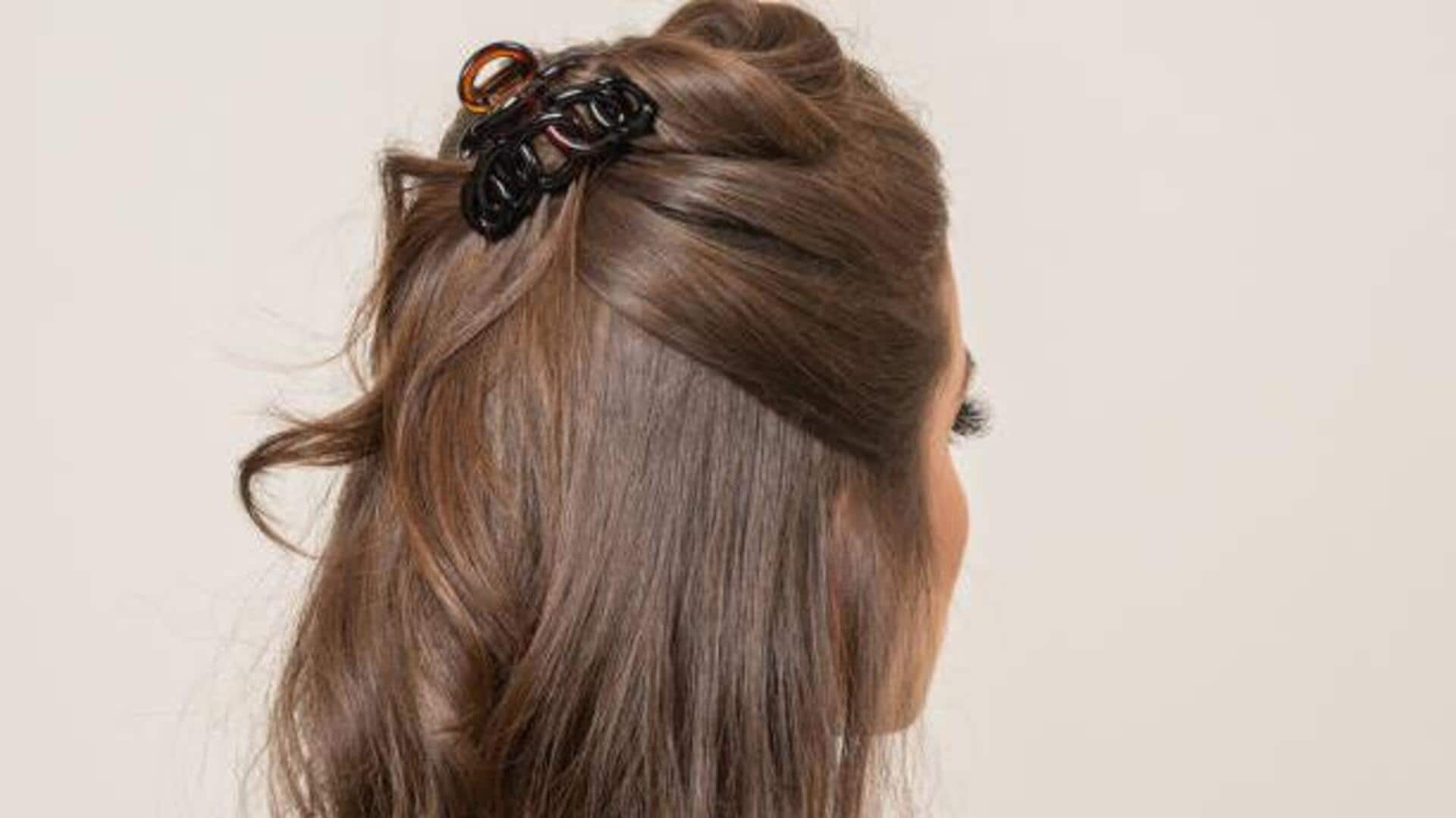 Half-up claw clip: How to achieve this effortless hairstyle