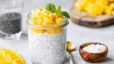 5-minute papaya and chia seed bowl 
