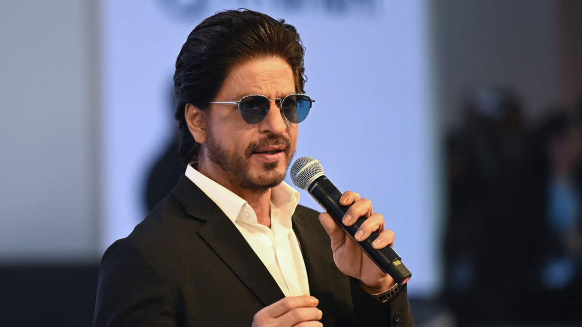 SRK opens up about wanting to play 'James Bond' villain