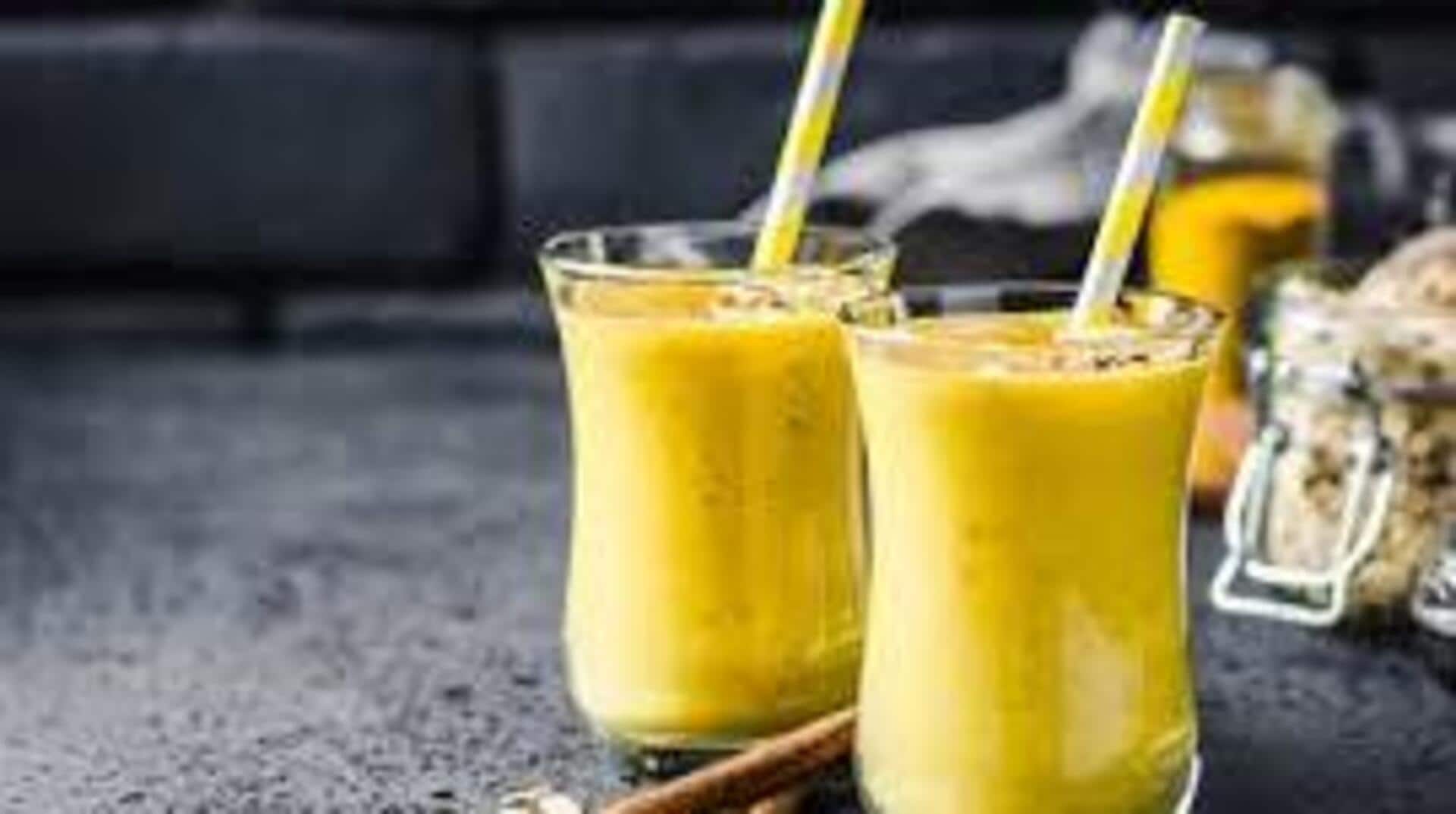 Breakfast goals? Try this golden milk smoothie 