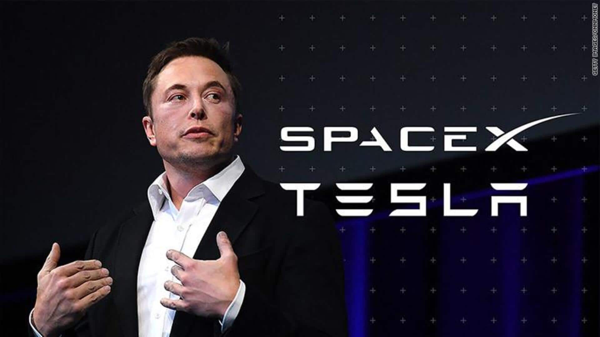 Musk considers merging SpaceX and Tesla