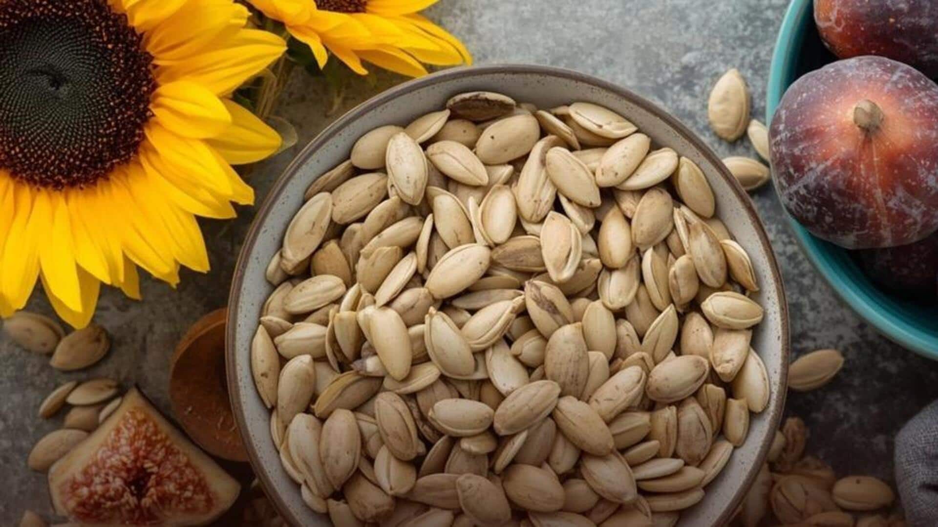 How to make delicious salads with figs + sunflower seeds 