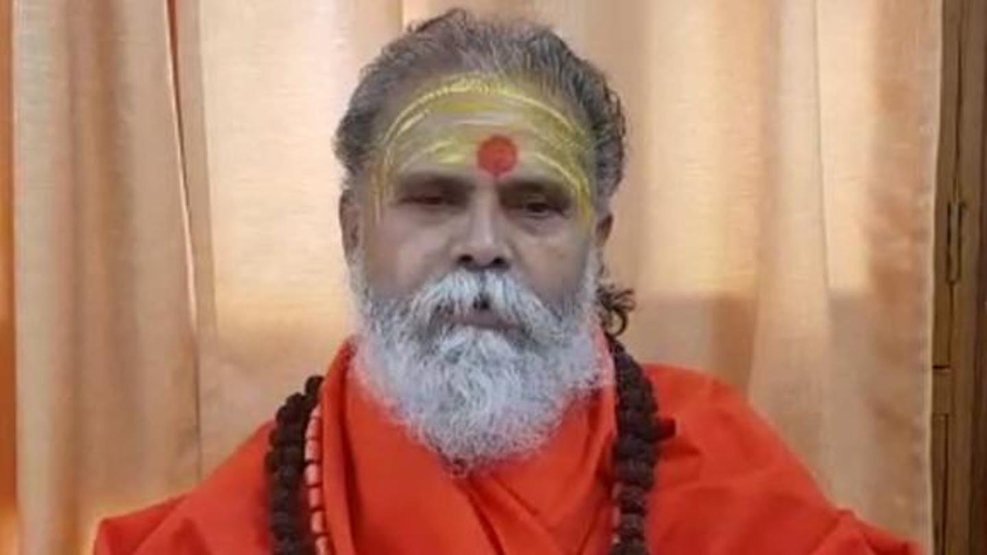 It's not Narendra's handwriting in suicide note: Niranjani Akhara seer It's not Narendra's handwriting in suicide note: Niranjani Akhara seer