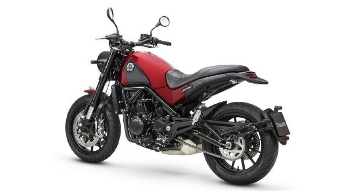 The bike is offered in two colors The bike is offered in two colors