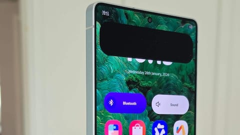 Samsung teases S26 Ultra with AI display blocking prying eyes