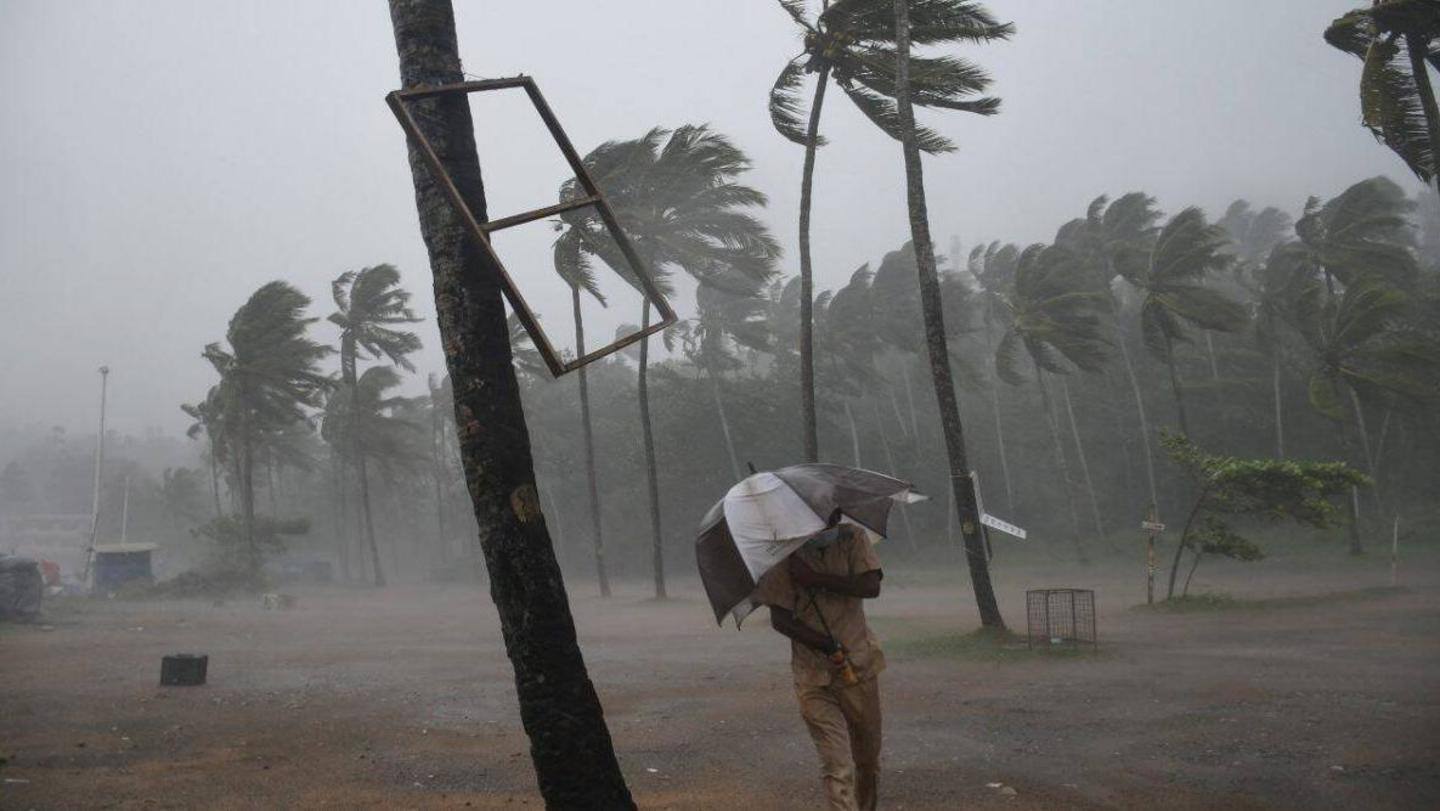 Cyclone will reach Gujarat coast by Tuesday morning: IMD Cyclone will reach Gujarat coast by Tuesday morning: IMD