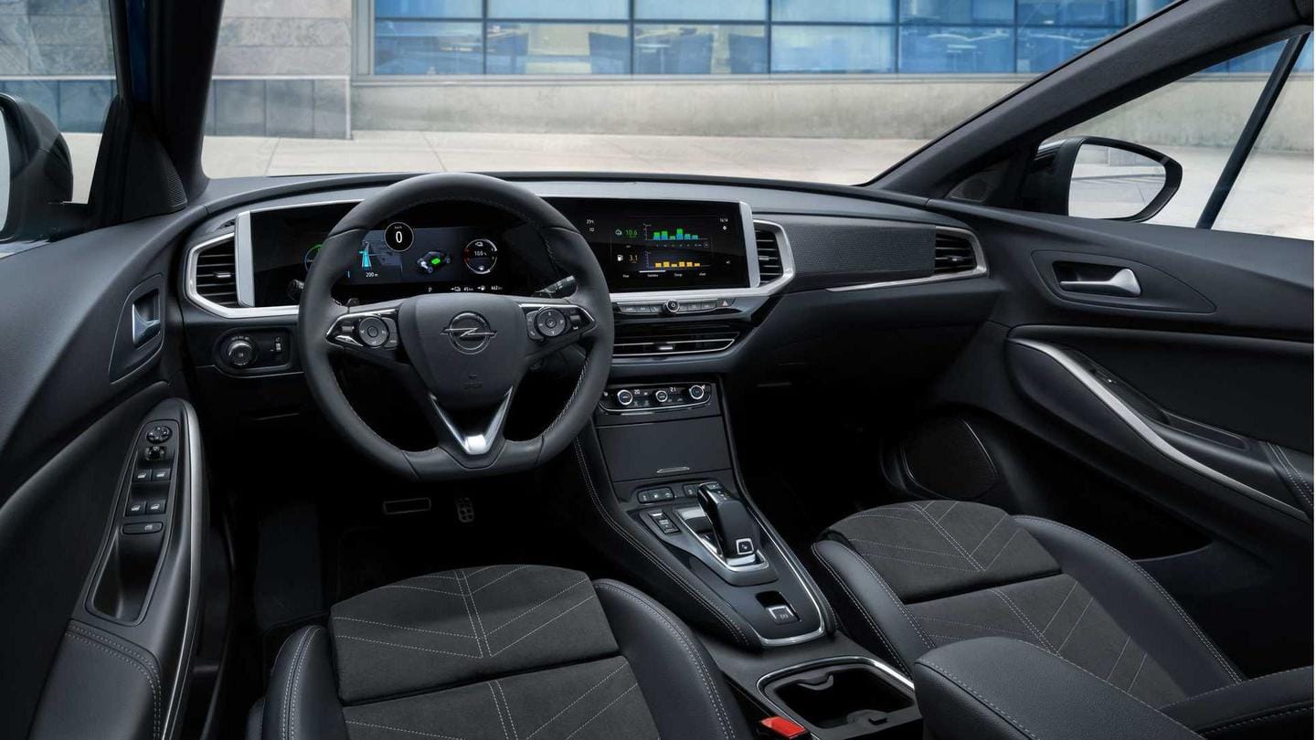 The crossover boasts of a night vision system The crossover boasts of a night vision system