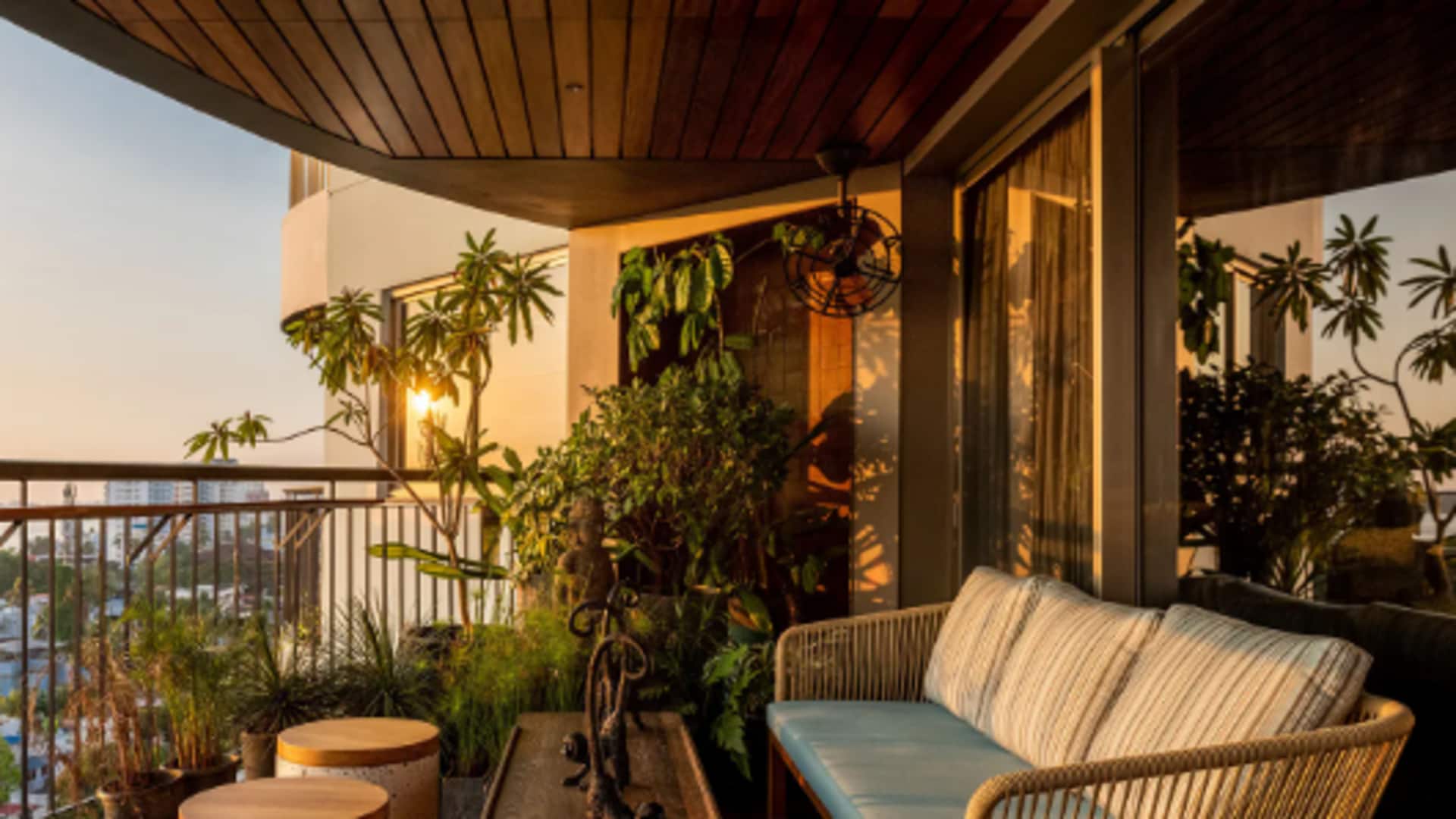 How to style your balcony How to style your balcony
