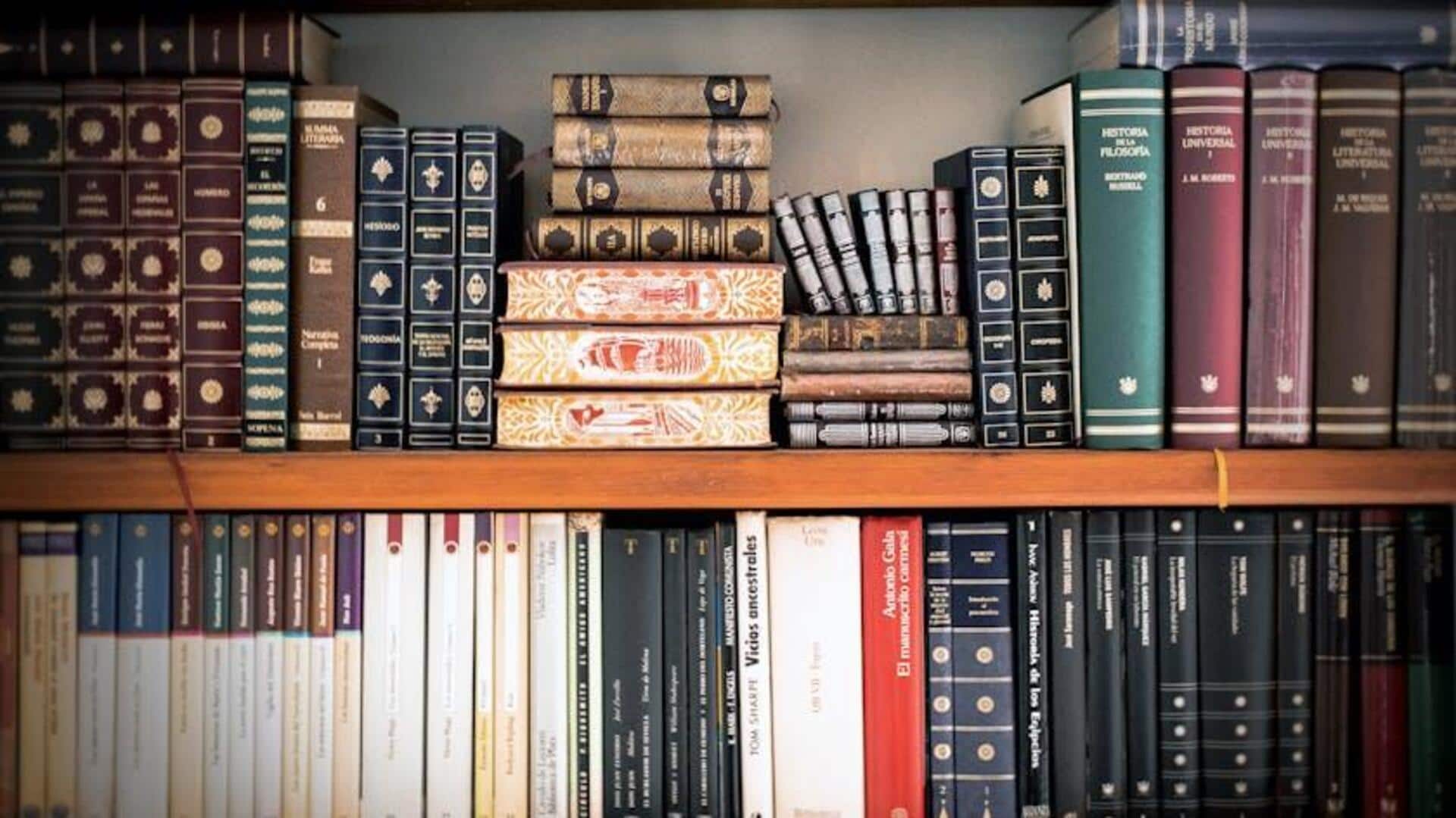 Tips to style your bookshelf Tips to style your bookshelf