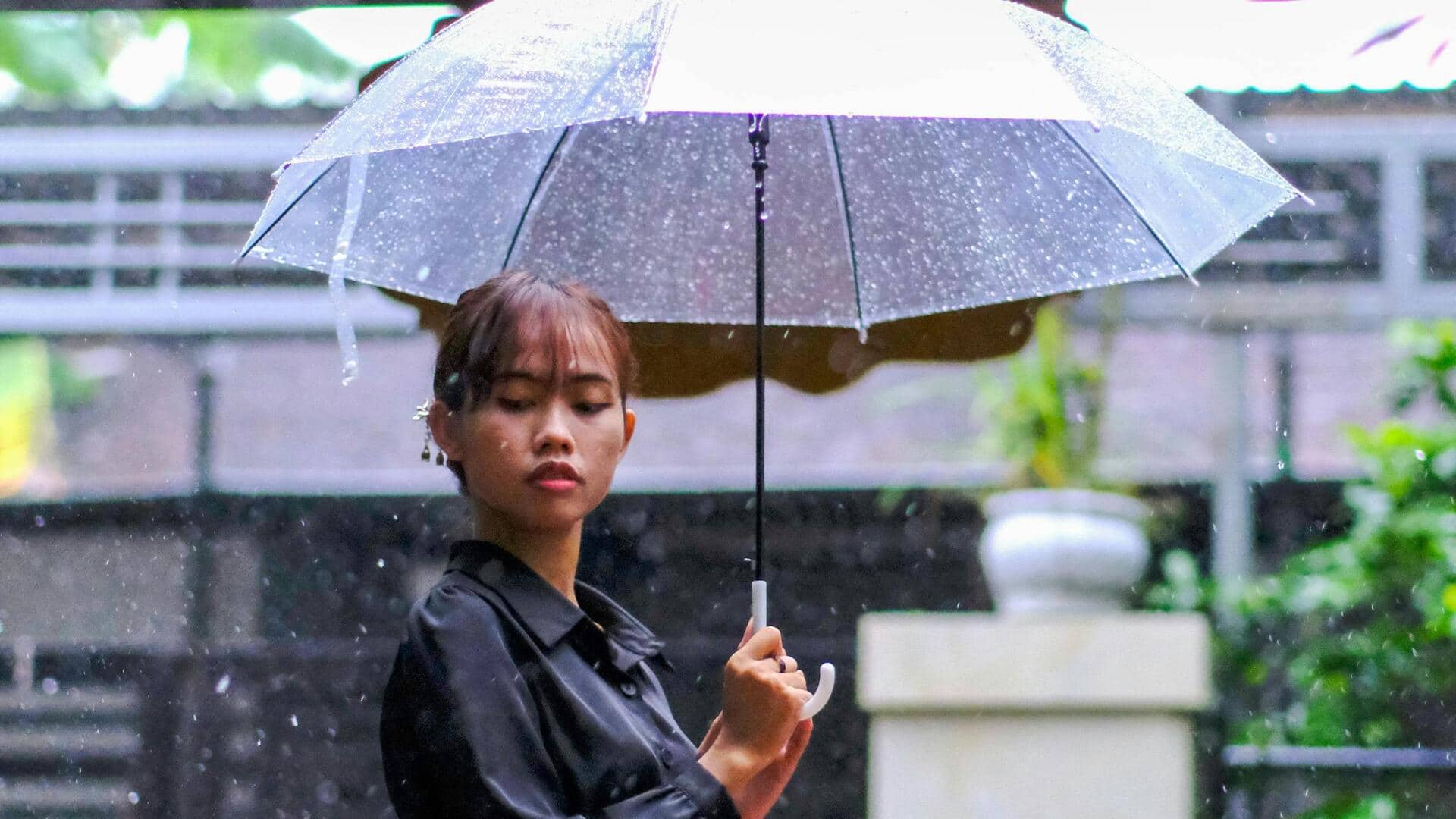 Monsoon ready: 5 chic ways to pair shorts with jackets Monsoon ready: 5 chic ways to pair shorts with jackets
