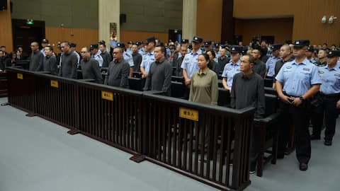China executes 11 members of notorious Ming family
