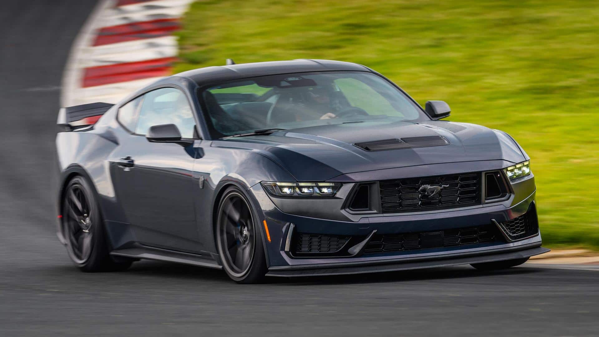 Top 5 muscle cars that are bound to turn heads Top 5 muscle cars that are bound to turn heads